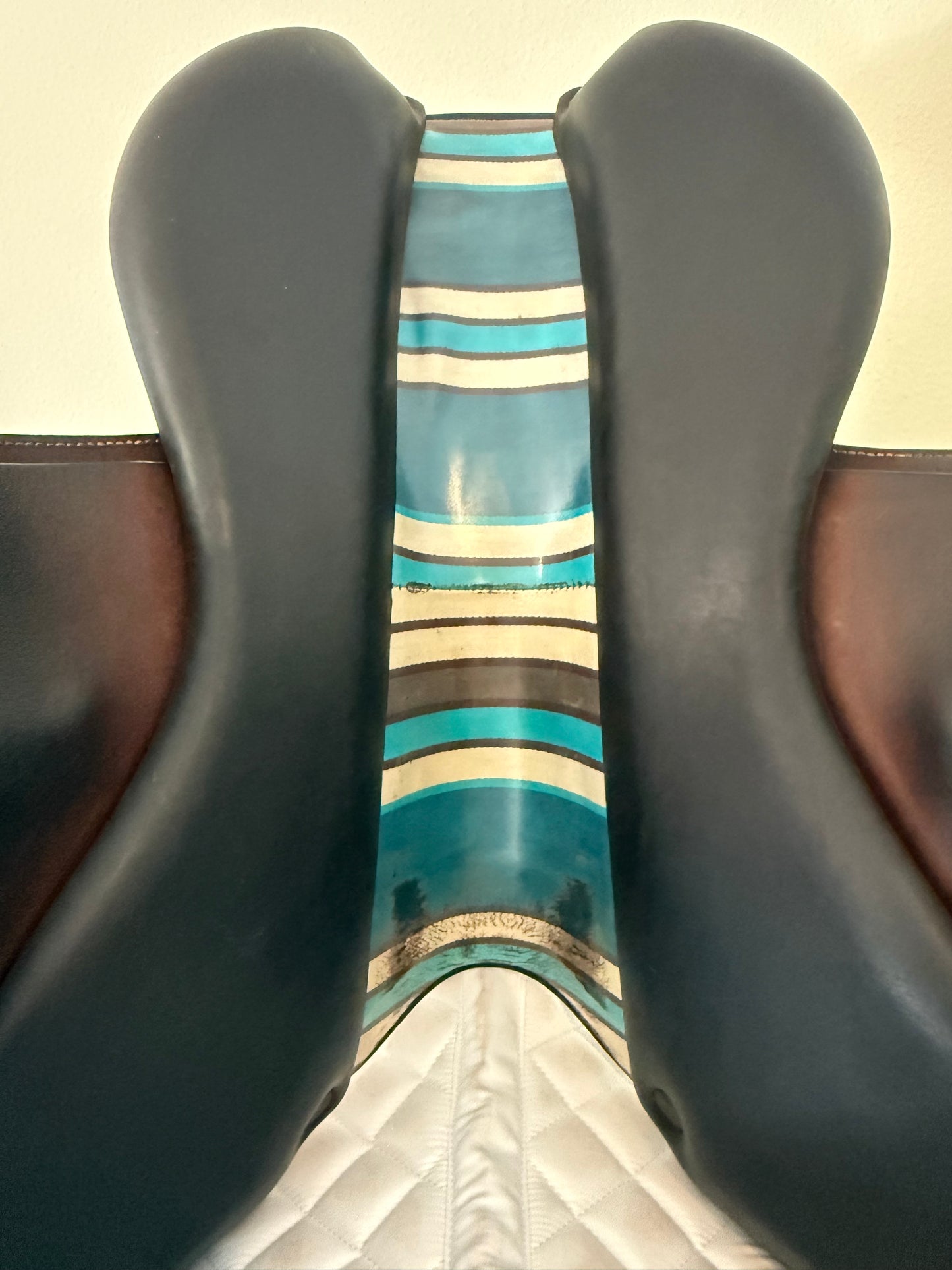 17.5 - 2023 Voltaire Palm Beach, 3AAA, Pro Panel, Measures Wide - Excellent Condition
