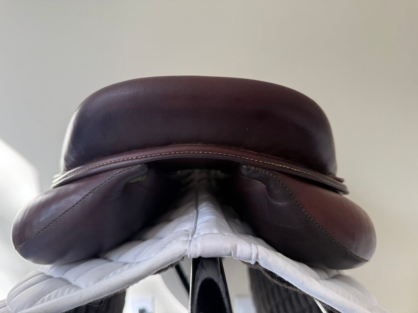 17.5 - 2016 Devoucoux Biarritz S, 2AA Flap, 4.5” Dot to Dot
