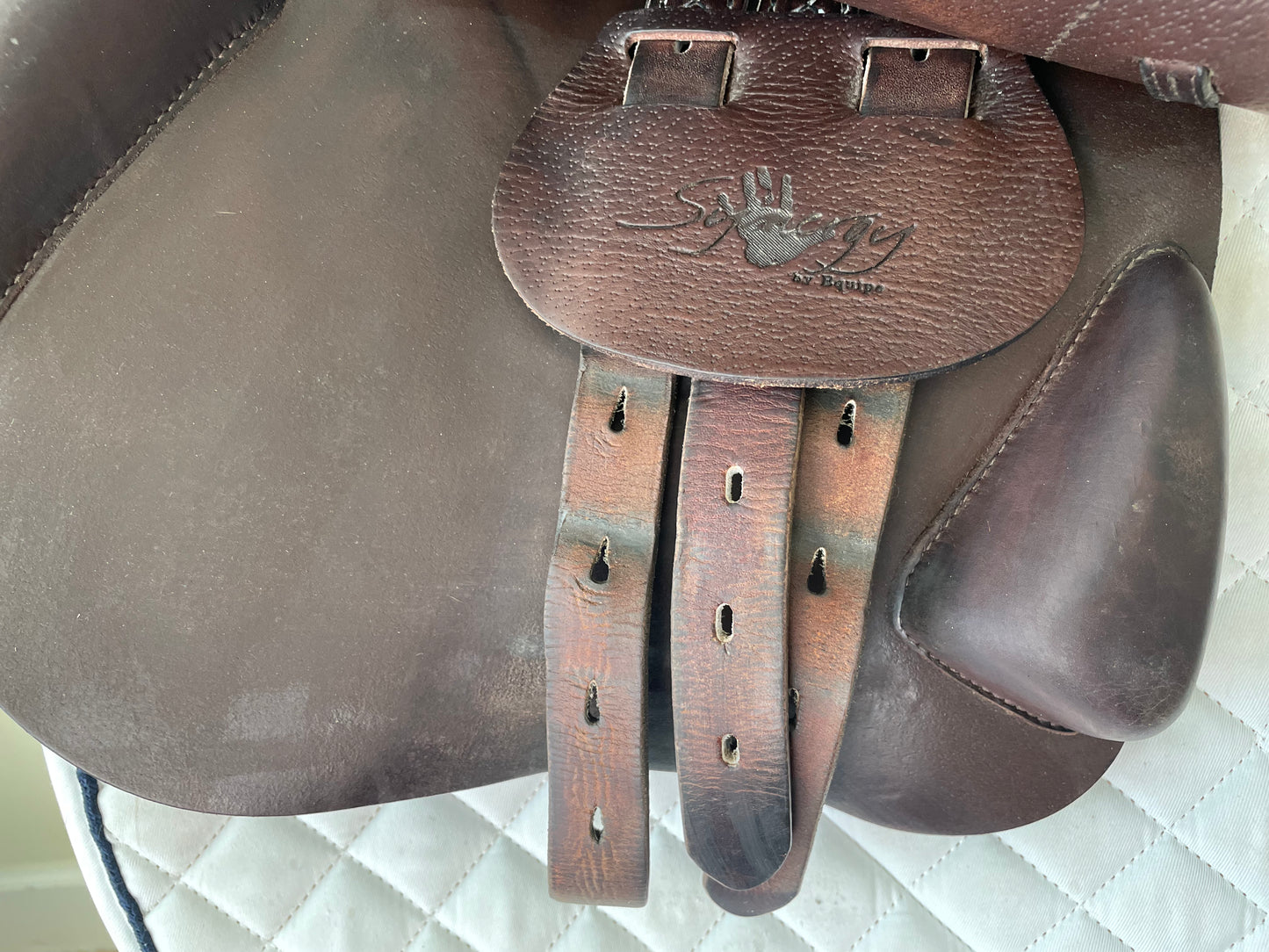 17.5" Equipe Synergy Saddle