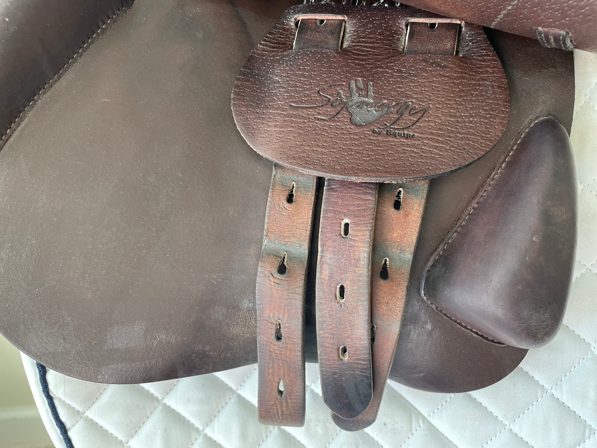 17.5" Equipe Synergy Saddle