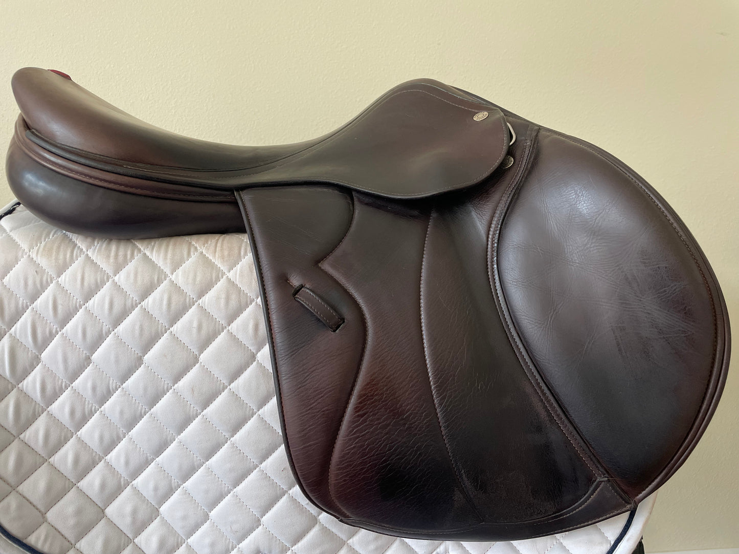 17.5" Equipe Synergy Saddle