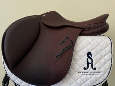 Used Antares Saddle in Excellent Condition.