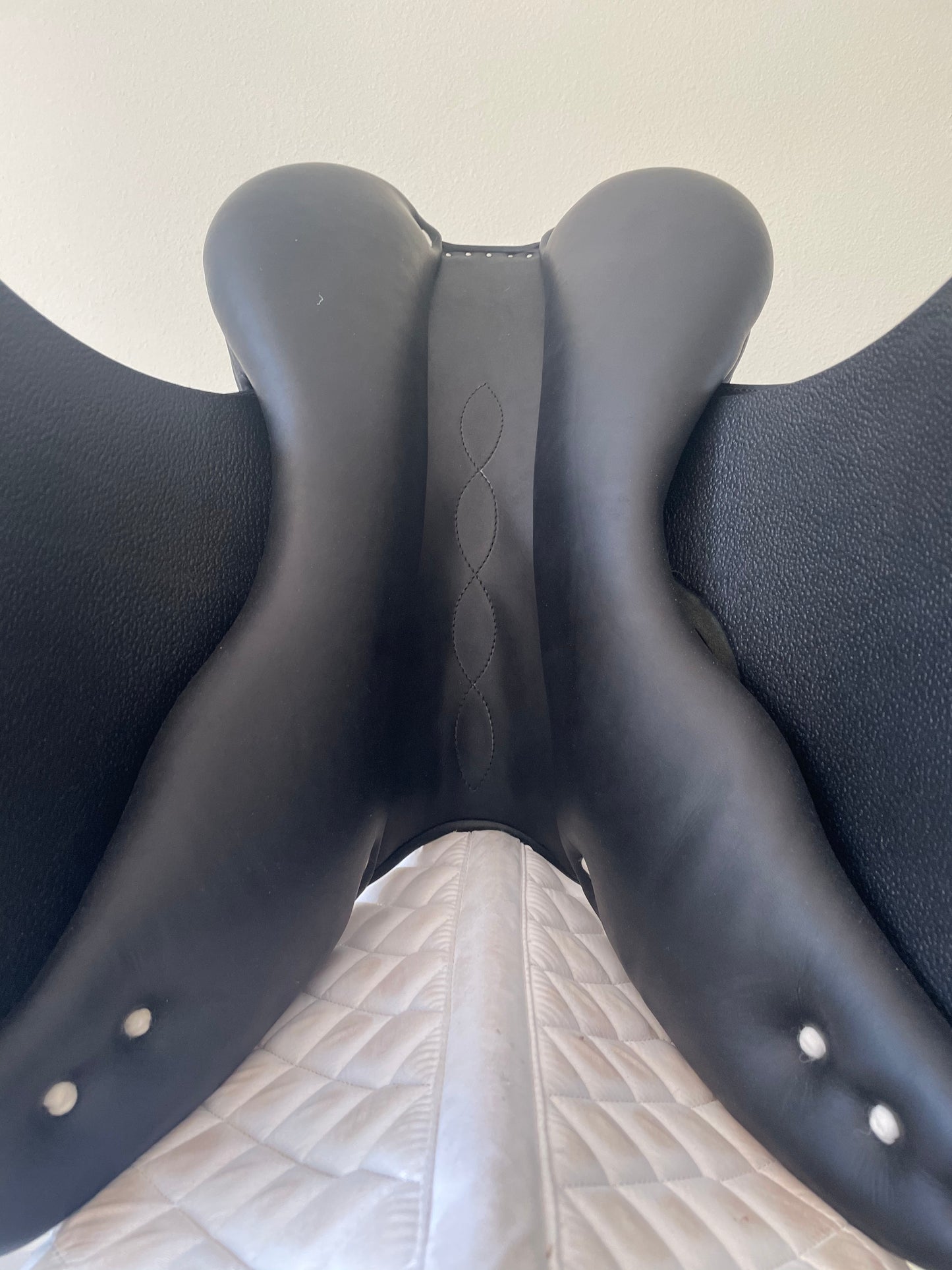 Antares Connexion Saddle 17.5" Seat 3AB Flap