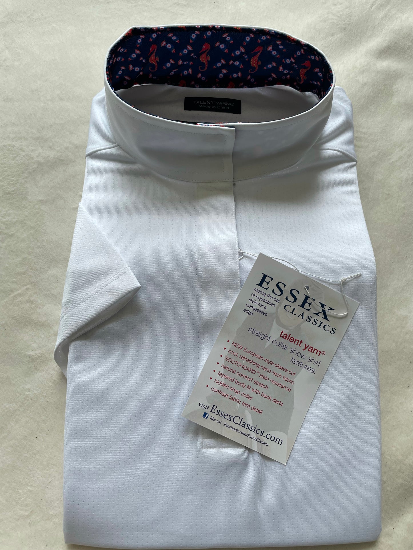Essex Classics Short Sleeve (Seahorse), Size Large (New in Package)