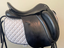 17.5" Custom Saddlery Wolfgang Solo, 16” Flap