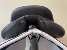 Devoucoux Biarritz S 17.5" 2R Flap Saddle