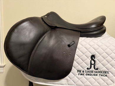 18.5 - 2022 Voltaire Stuttgart, 3AAAR, AO, Pro - Excellent Condition