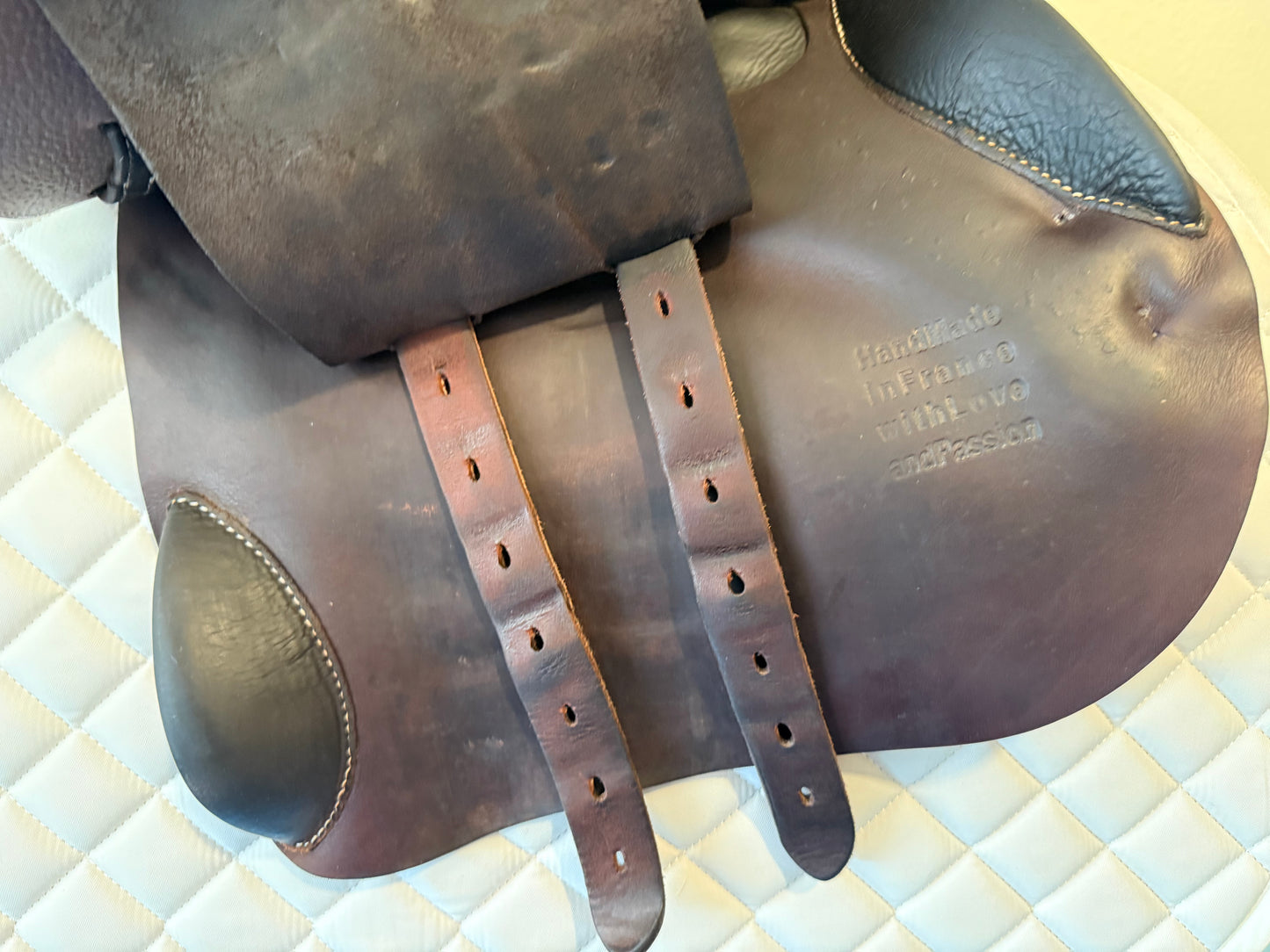 17" - 2022 Voltaire Palm Beach, 2A Flap, Pro Panel w/ D10, Second Skin, Buffalo - Very Nice!