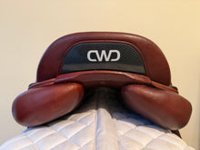 16.5 - 2022 CWD Mademoiselle 2gs, 2L Flap, 305 RT - Beautiful!!!