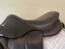 Devoucoux Biarritz S 17.5" 2R Flap Saddle