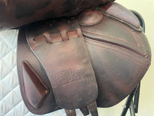 CWD Saddle SE02 17.5" 2C Flap 4.75" 