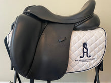 17.5 - 2014 Steffen’s Advantage Custom Saddlery Dressage Saddle