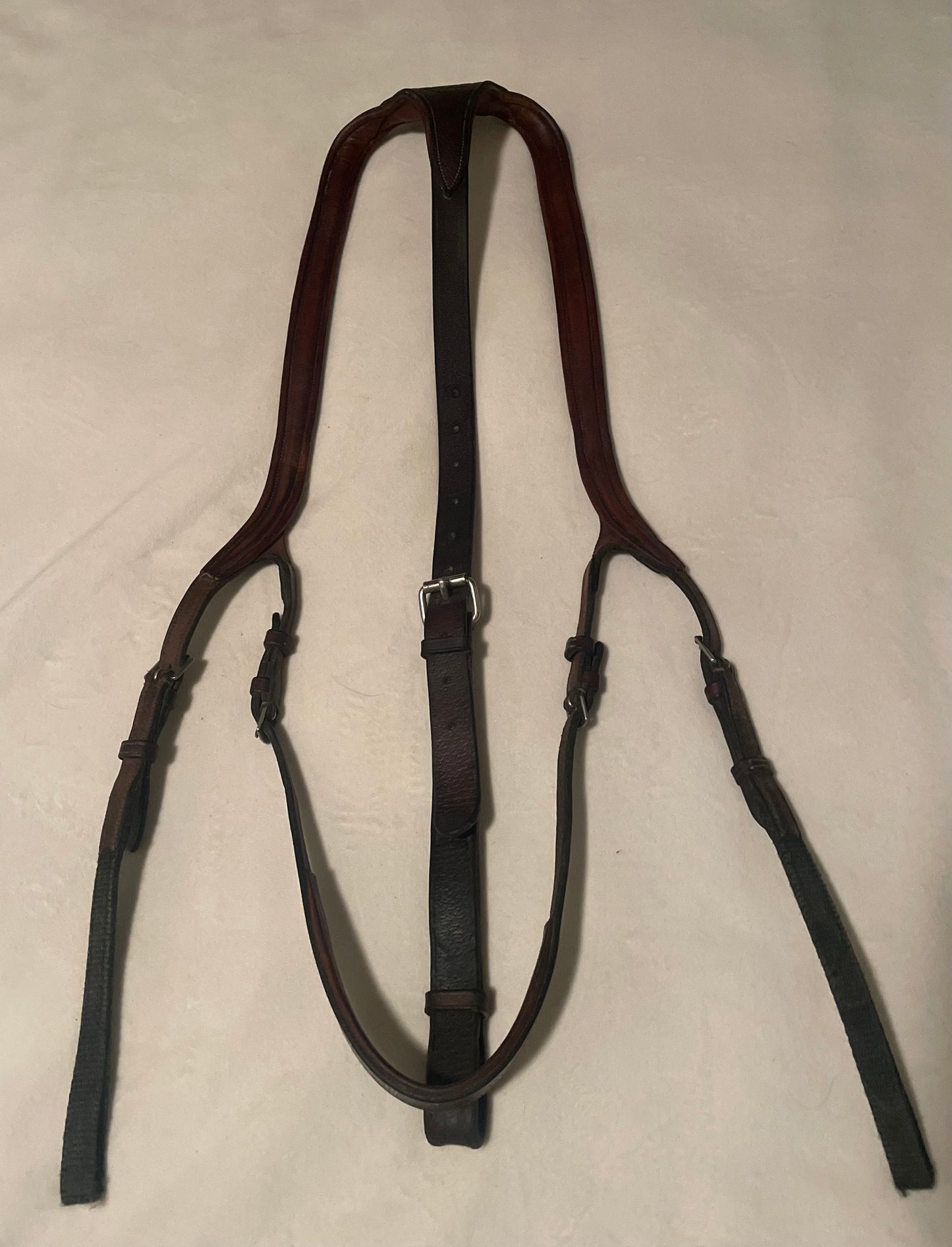 Butet Hunting Breastplate with Adjustable Bridge (Running Attachment not Included)