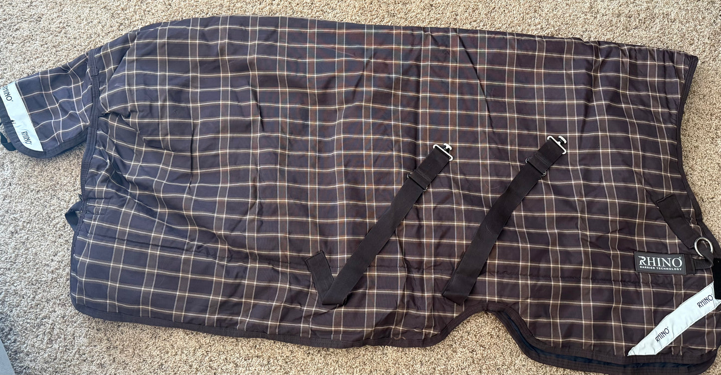 Rhino Medium Blanket (200g) high neck blanket, 63”, Excellent - Nearly New