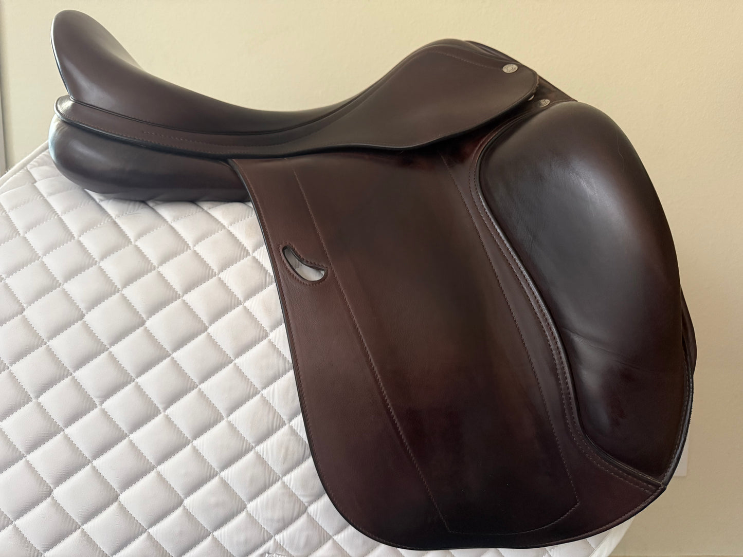 17.5 - 2017 Equipe Emporio Dressage, Brown, Normal Flap, Normal Tree