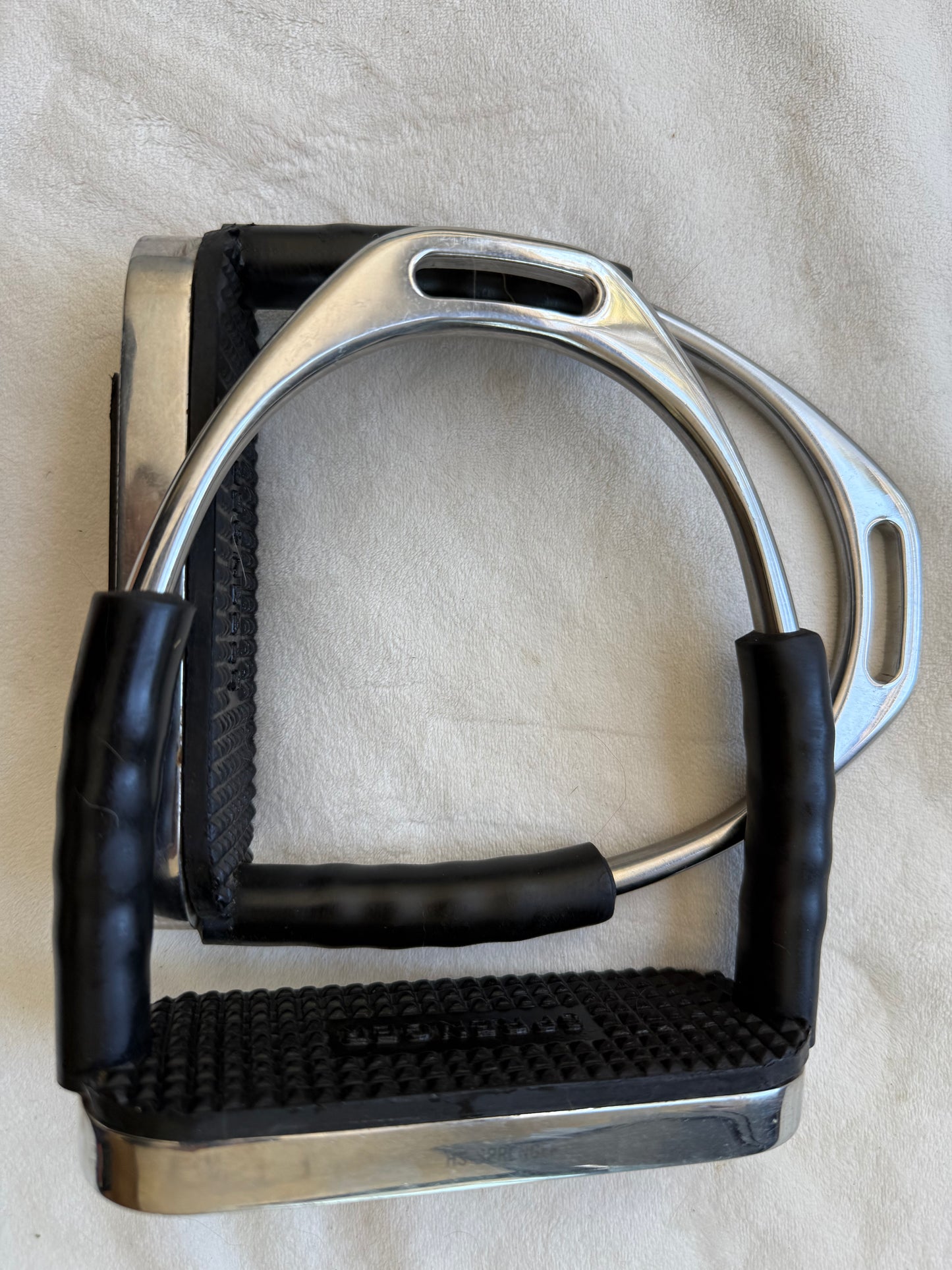 Sprenger 4-F Classic Flexible Stirrup, 4.75” - Demo Condition