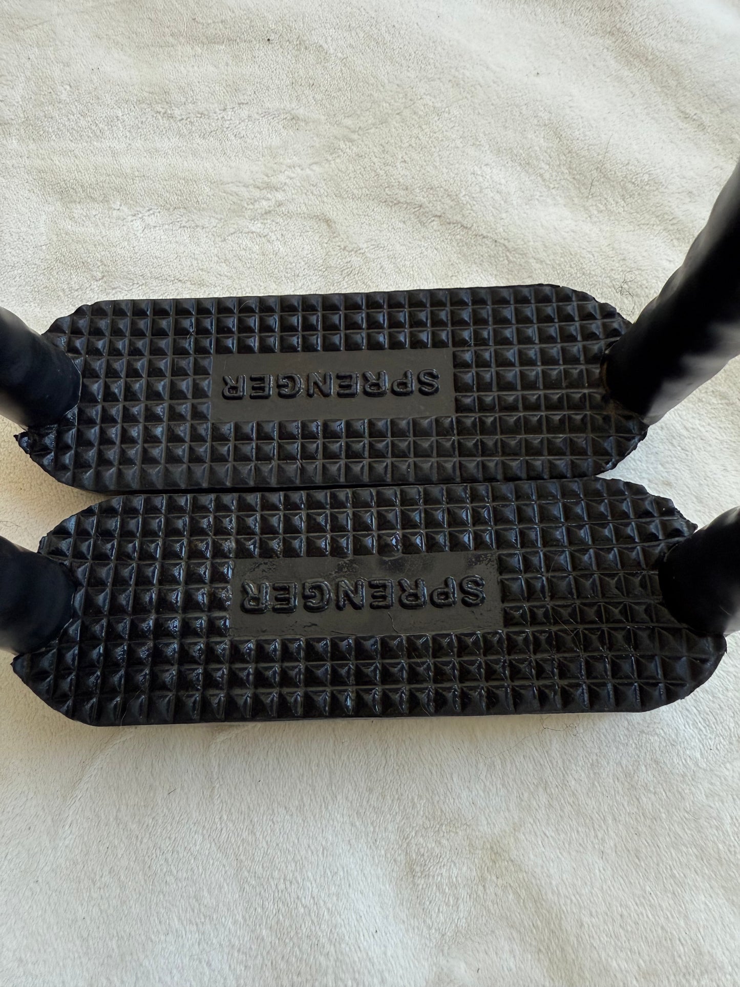 Sprenger 4-F Classic Flexible Stirrup, 4.75” - Demo Condition