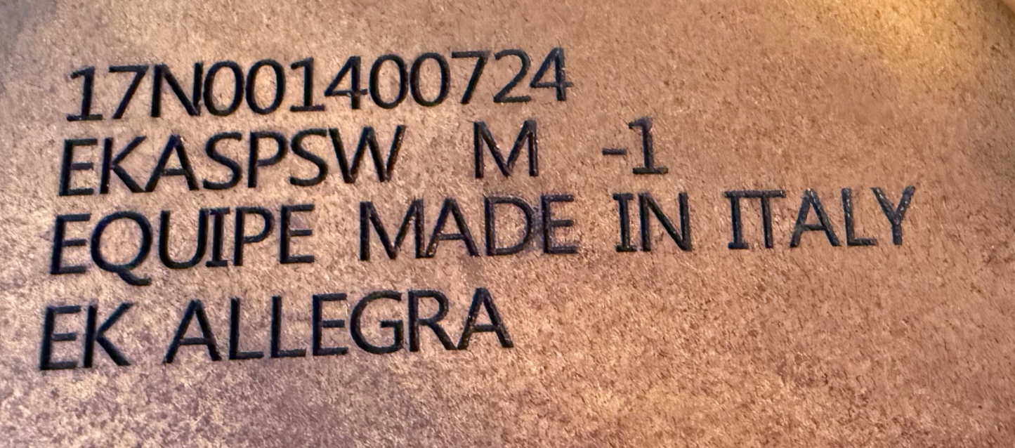 17 - 2024 Equipe Allegra, Normal/Forward Flap, Medium - Exceptional Condition