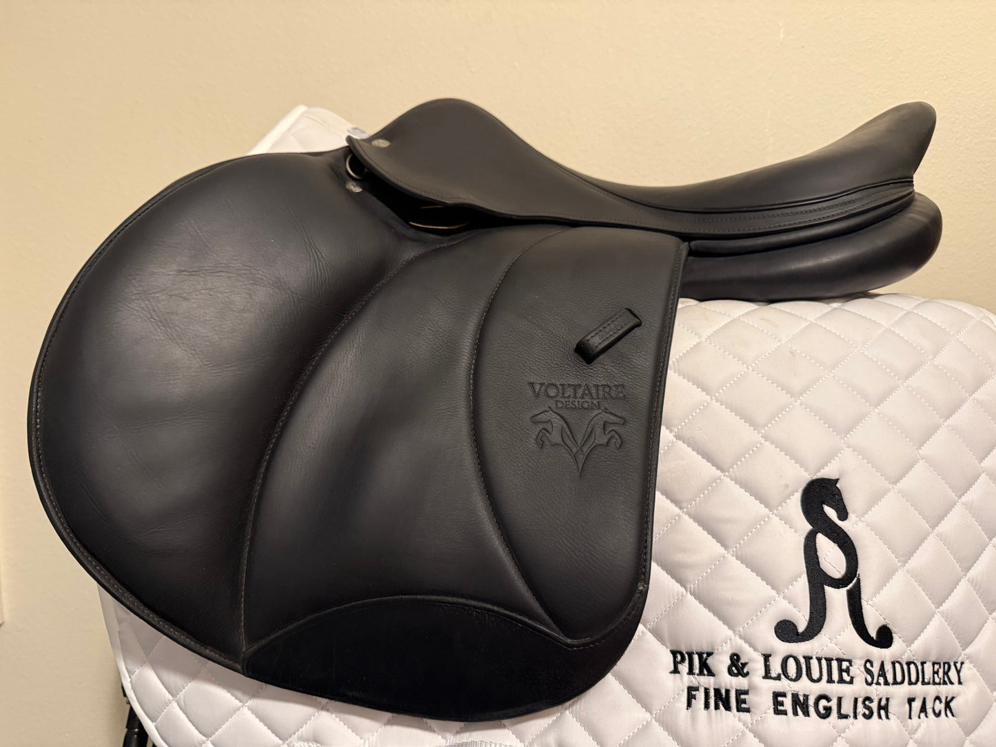 18 - 2022 Voltaire Stuttgart, 3AA Flap, Pro Panel, AO - Demo