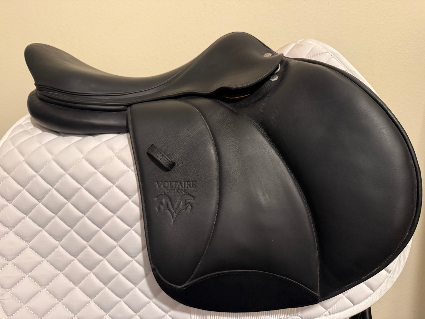 18 - 2022 Voltaire Stuttgart, 3AA Flap, Pro Panel, AO - Demo