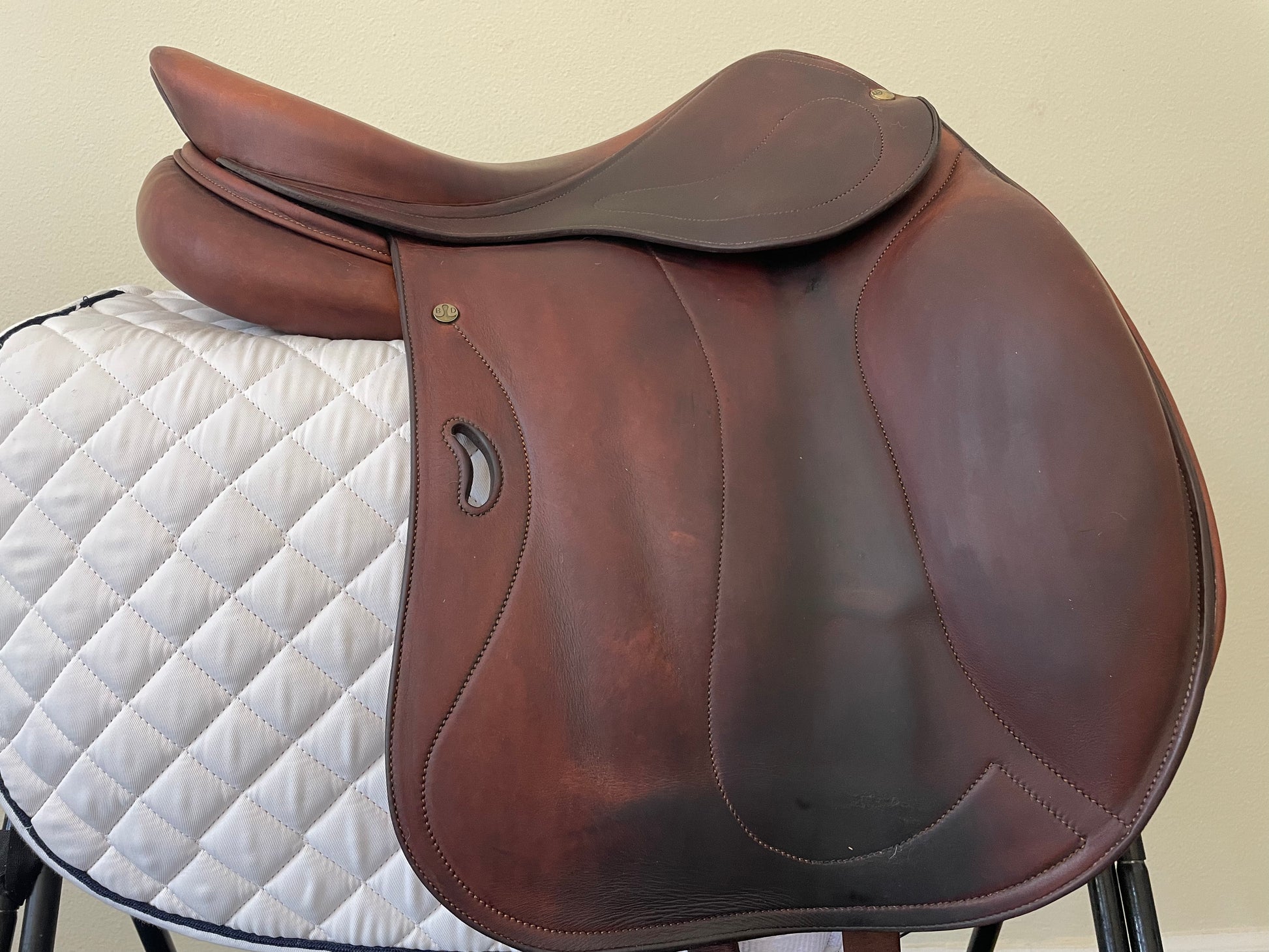 17" Delgrange Dressage Saddle Brown