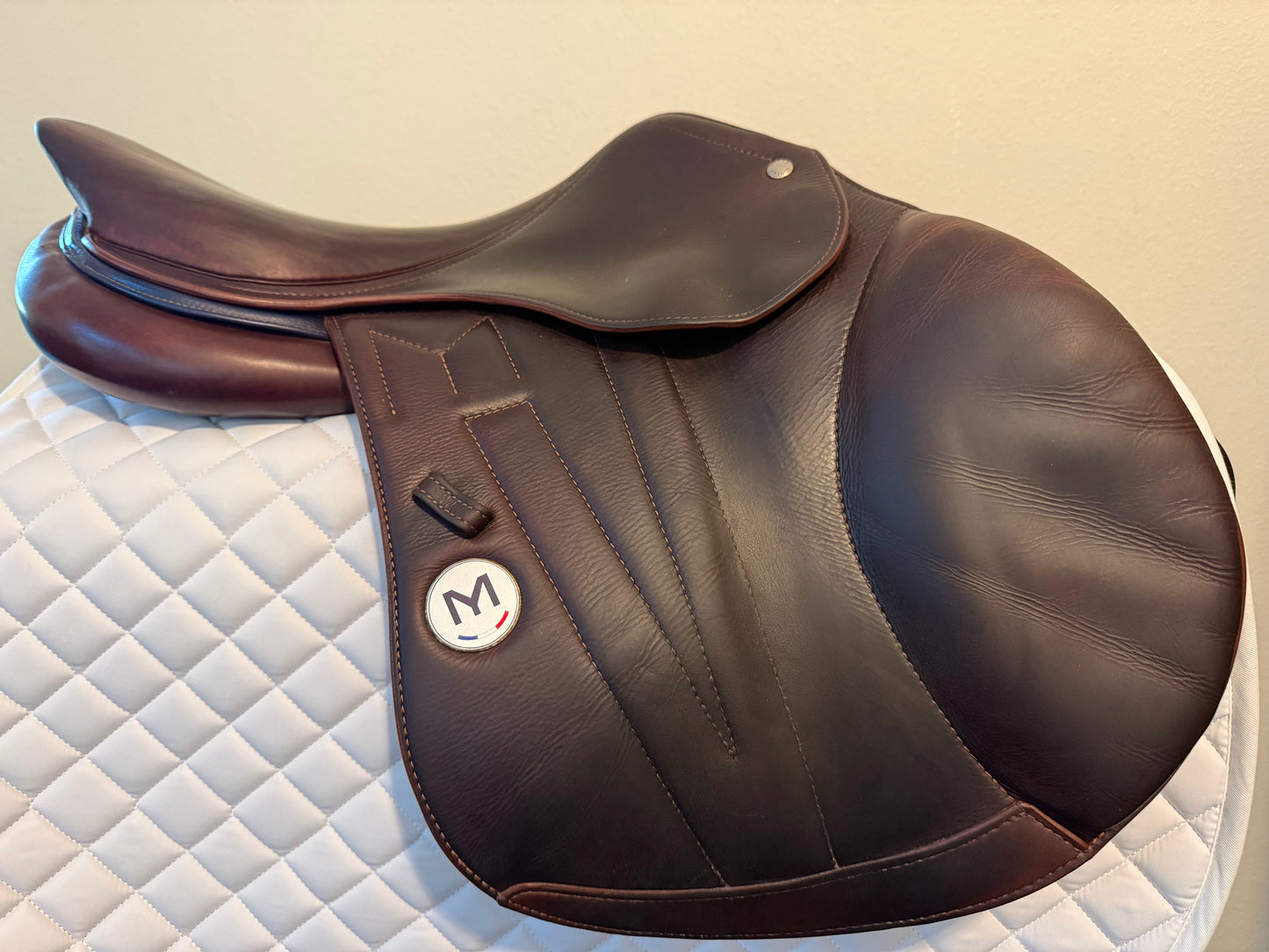Meyer Saddle 17" Deep Seat
