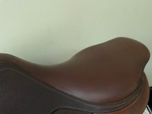 CWD SE02 18" Seat 4C Flap 2009