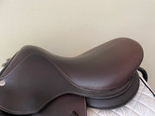 16" Voltaire Welli Saddle 1A Flap