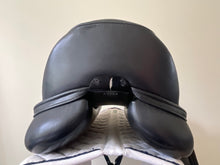 18 - 2021 Aviar Sparrow Dressage Saddle - Excellent Condition