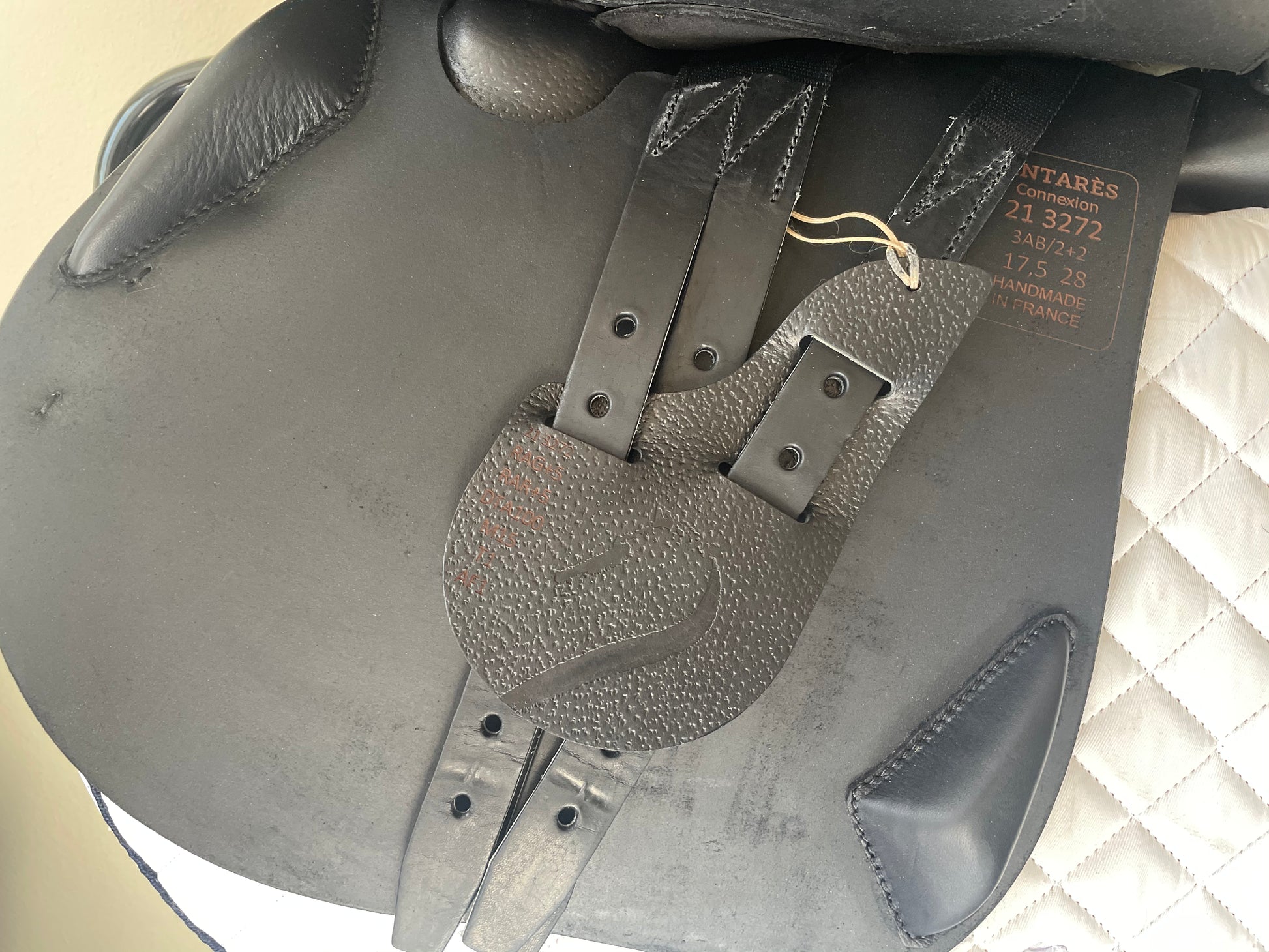 Antares Connexion Saddle 17.5" Black