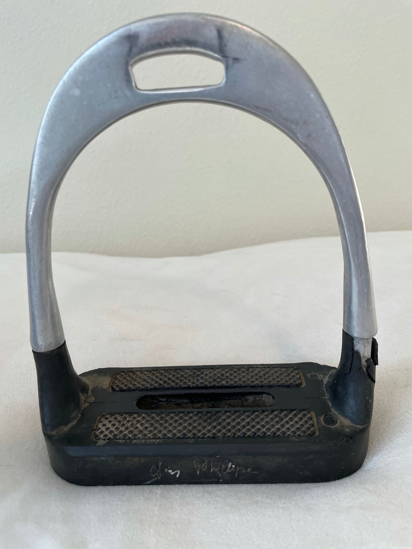 Stirrups metal with rubber overlay 4.75” (Light weight)- Nice Design